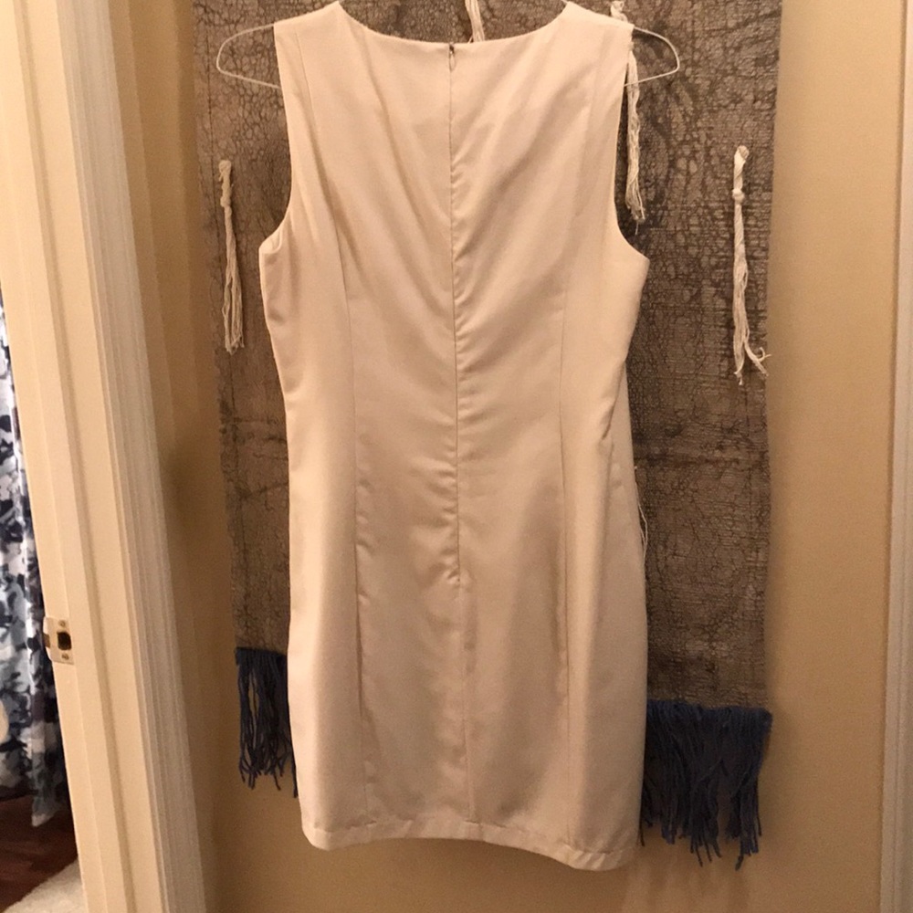 Alaya white aztec dress size M - Picture 2 of 3